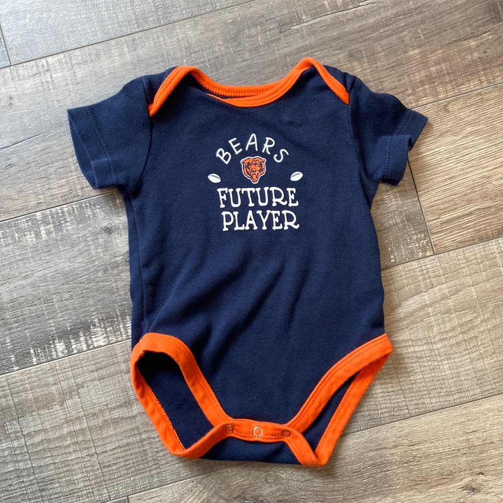 Chicago Bears “Future Player” Navy/Orange onesie!